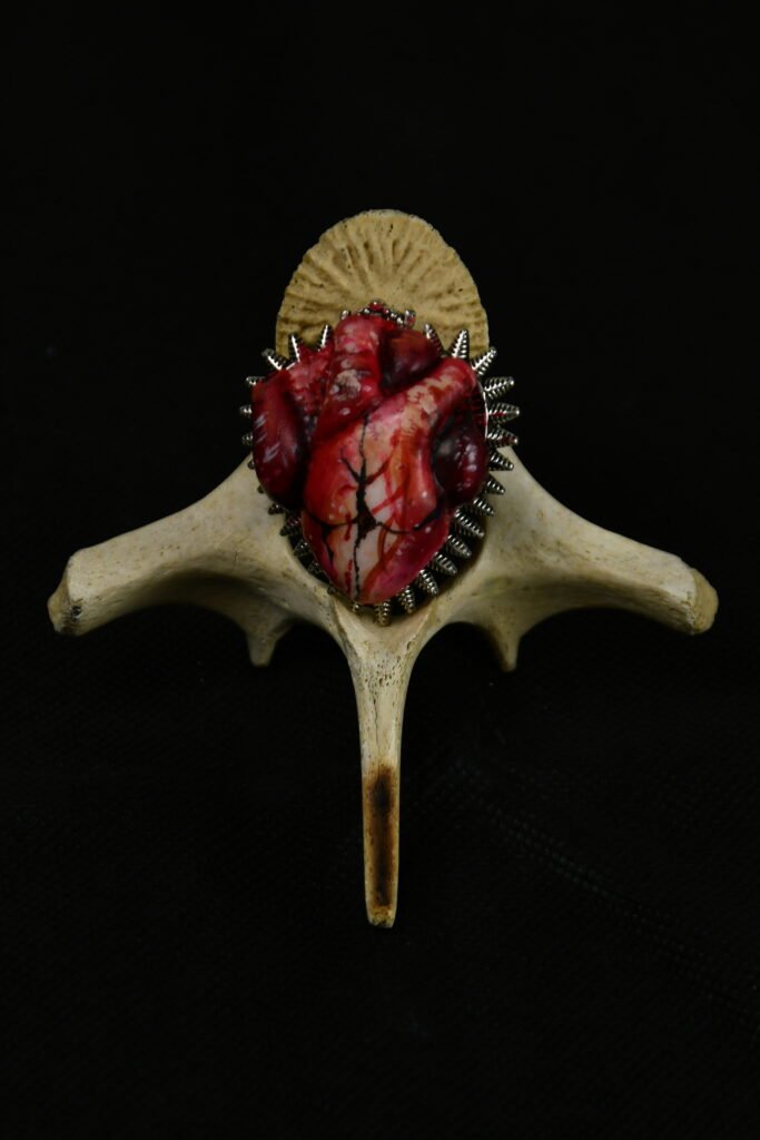 Heartline Pendant Enif Exclusive